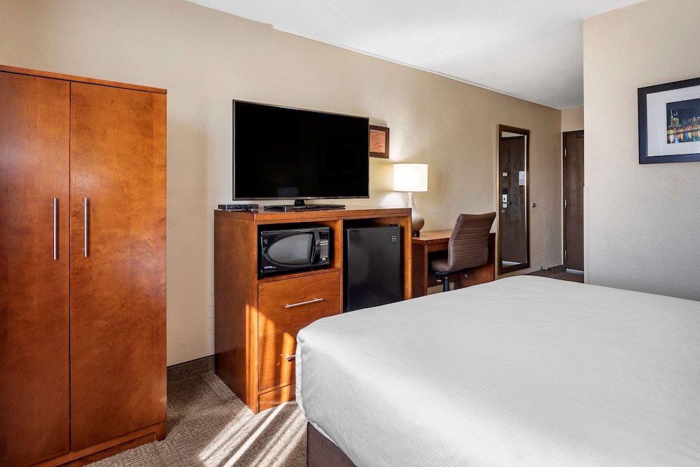 Comfort Inn Nashville West 12/33