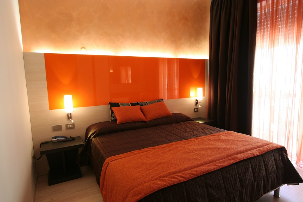 Hotel Primavera 15/57