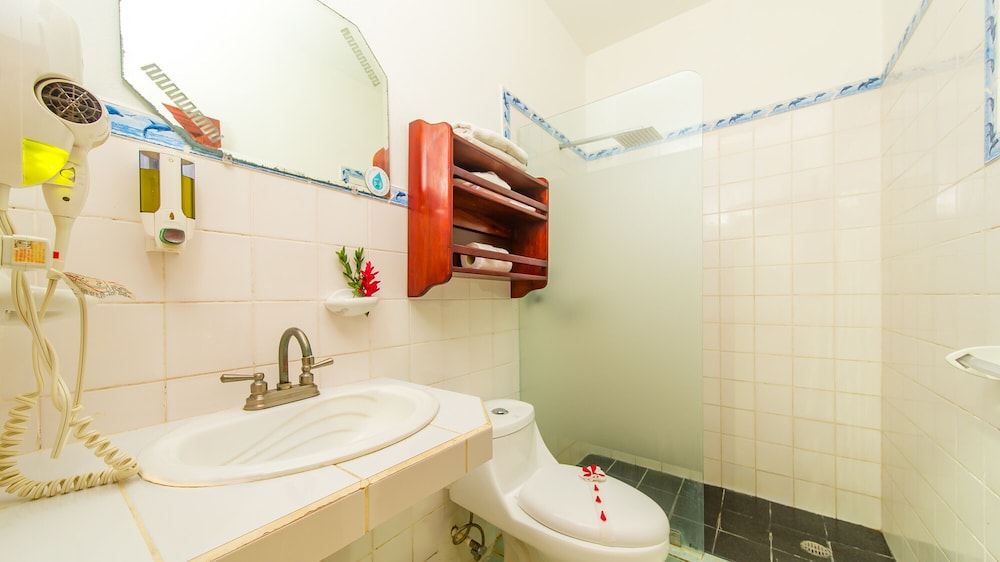 Hotel Villas Rio Mar 33/75