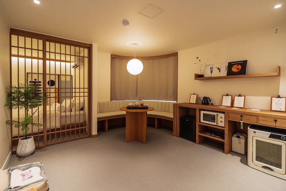 Mix Motel Jeonju 79/97