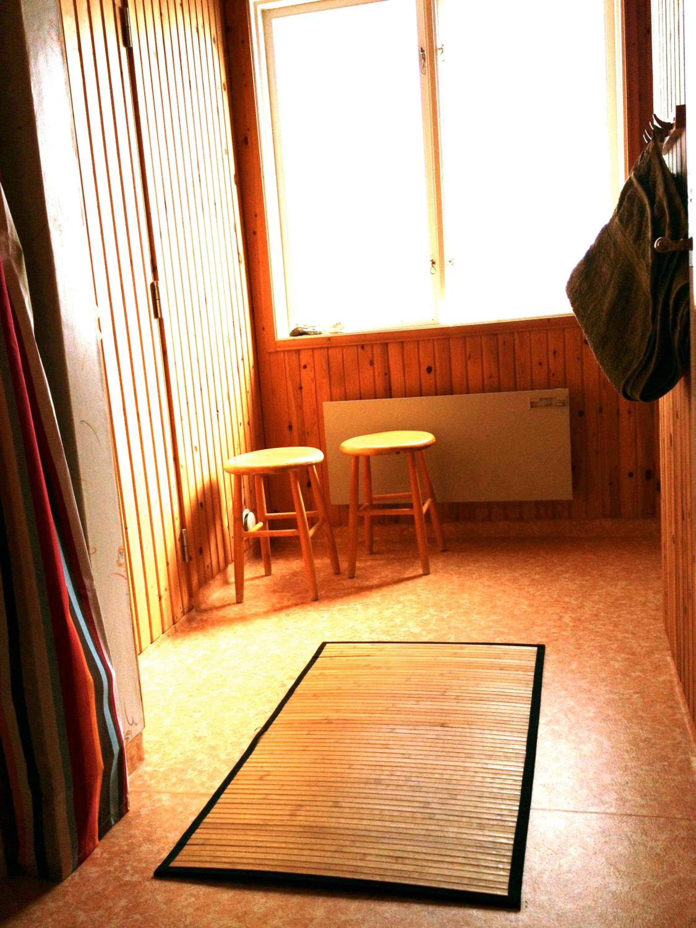 Stora Björnstugan In Laisvallby 14/50