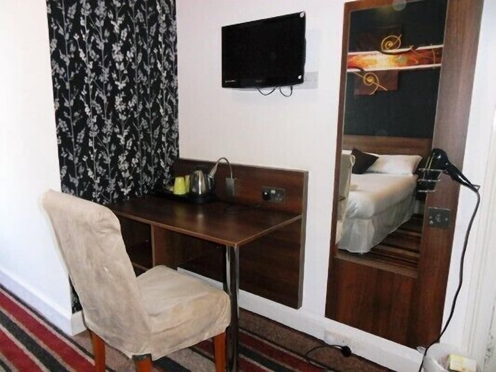 Blossom Guest House 49/59