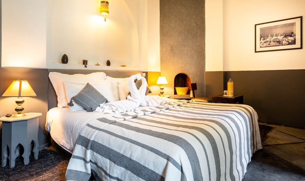 Riad 64 12/48