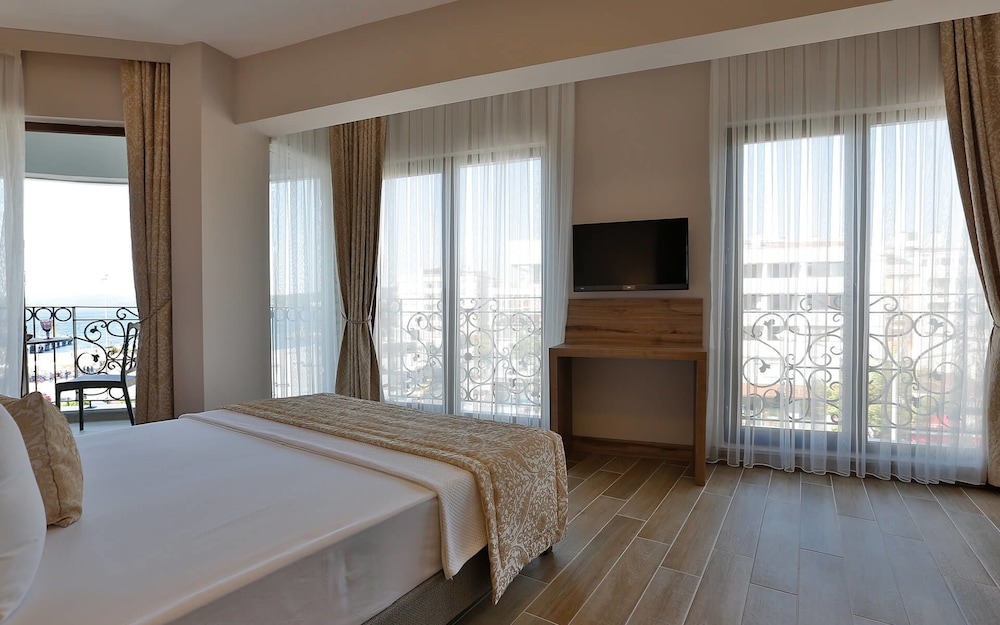 Kule Hotel 8/60