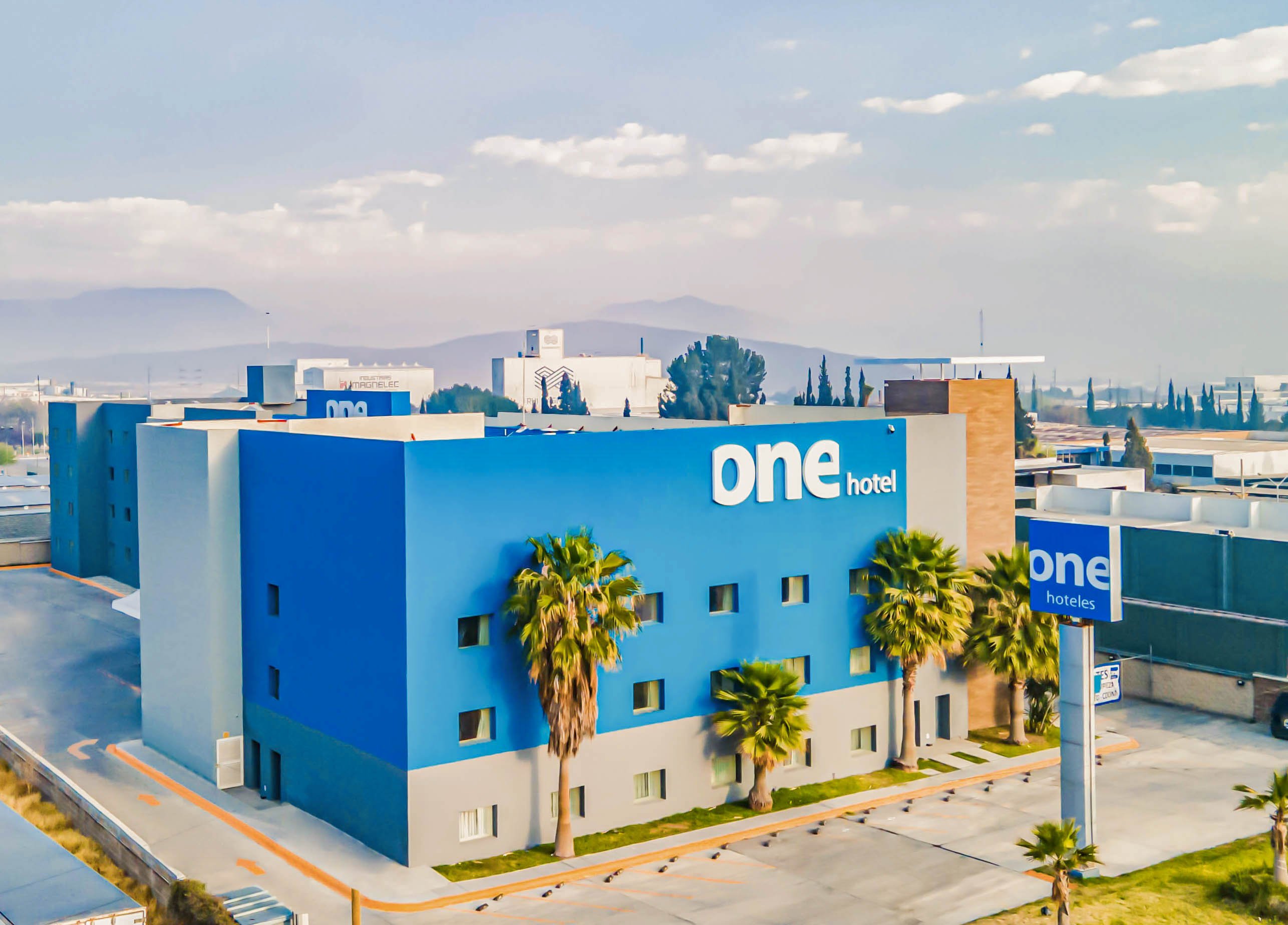 One Saltillo Aeropuerto 2/33