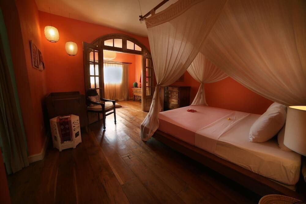 VILLA, PRIVATE POOL