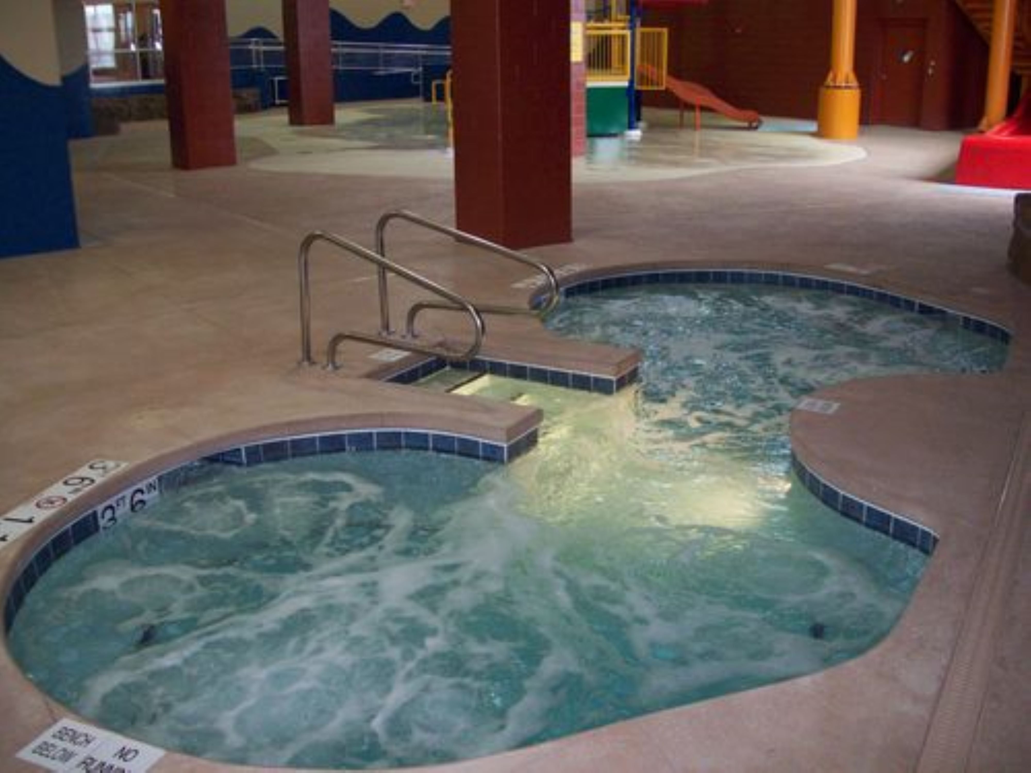 Holiday Inn Omaha Downtown-Airport 41/77