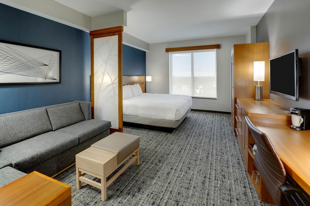 Hyatt Place St. Louis/Chesterfield 44/70