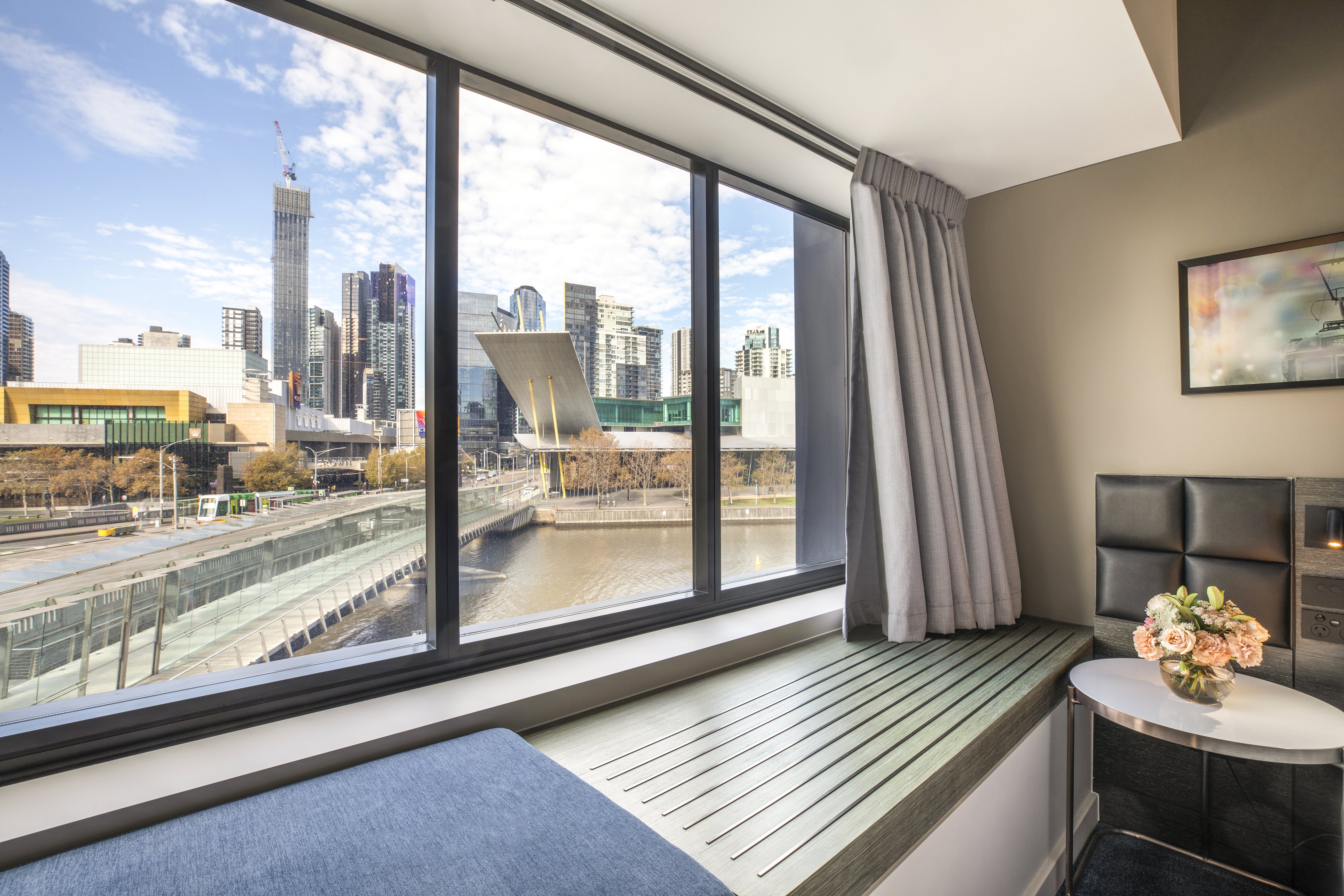 Crowne Plaza Hotel Melbourne 30/72
