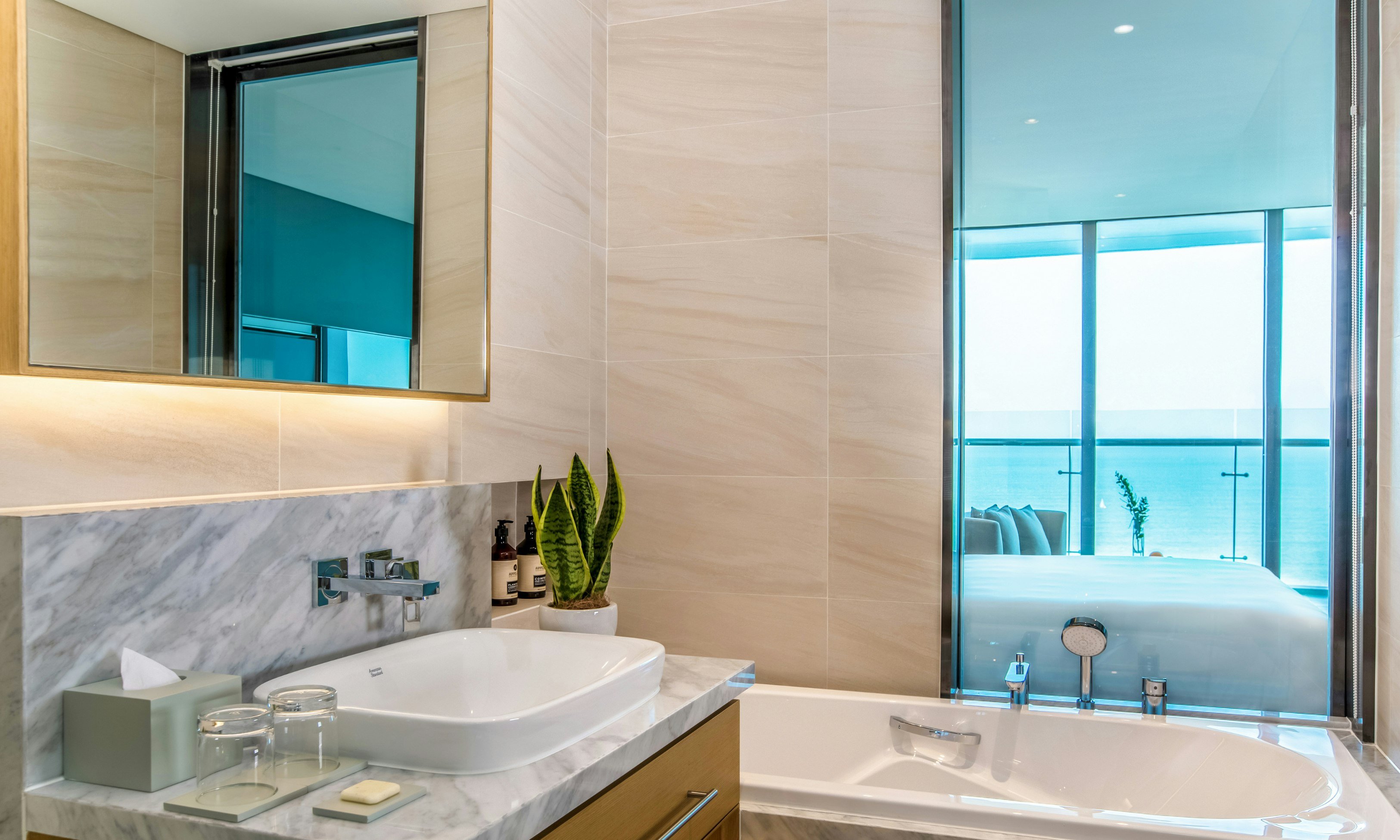 Prince Hotel Da Nang 72/75