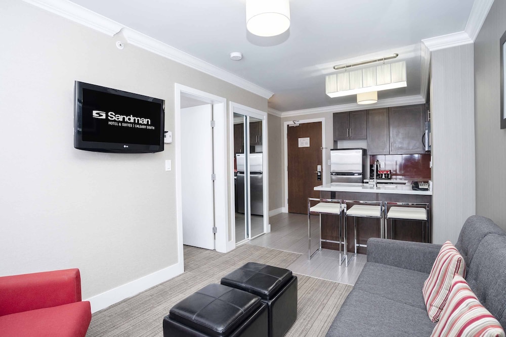 Sandman Hotel & Suites Calgary South 38/65