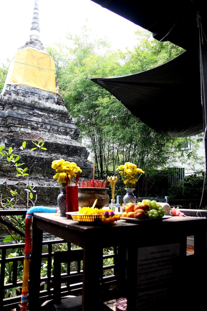BANG LUANG HOUSE BANGKOK 8/70
