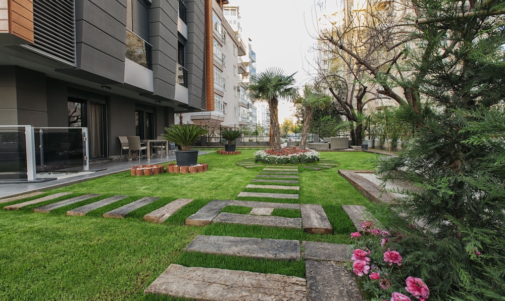 Bmk Suites And Apartments 37/50