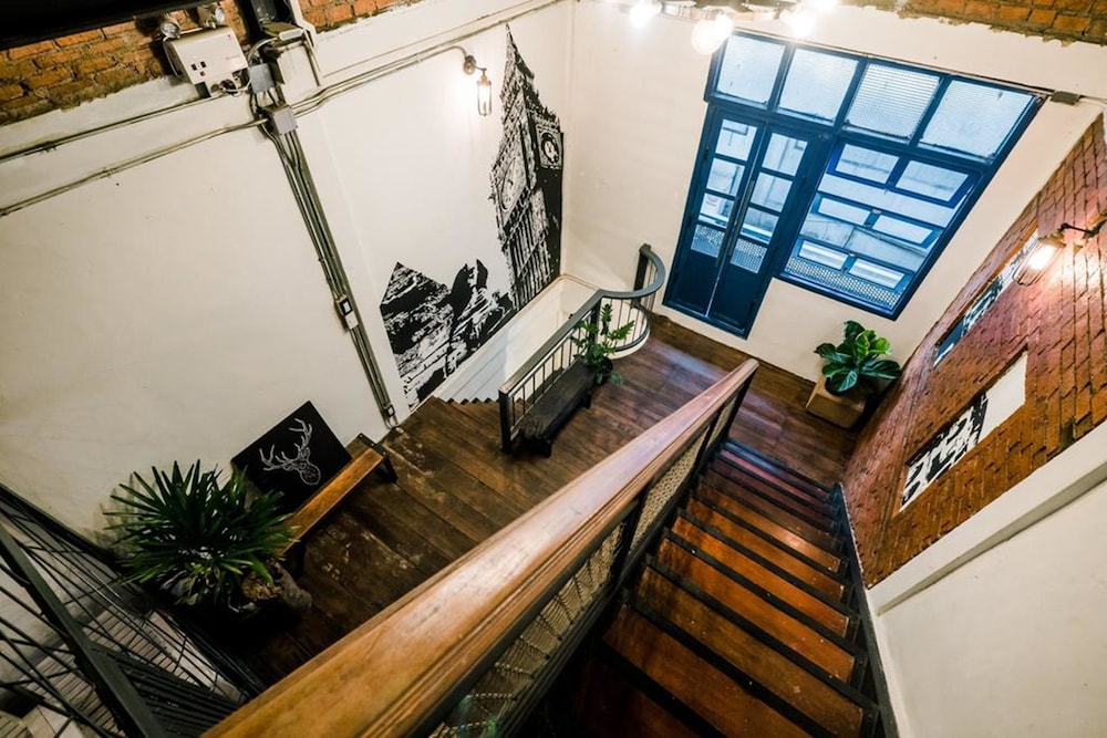 Zeds Hostel Bangkok 60/66