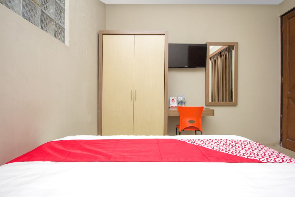 Collection O 1061 Aliya Homestay 11/41