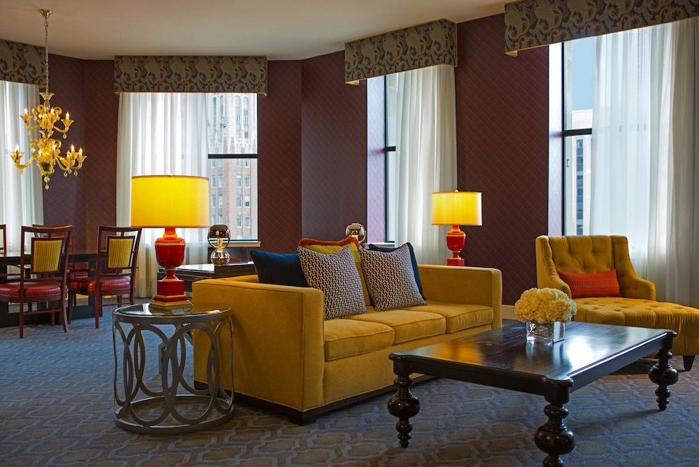 Kimpton Hotel Monaco Baltimore Inner Harbor 48/82