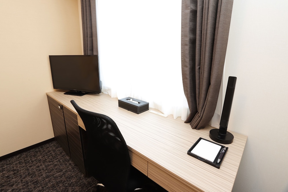 Smile Hotel Premium Osaka Hommachi 56/58