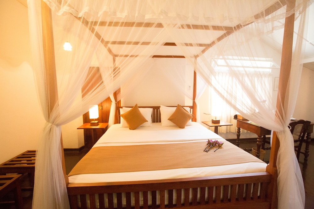 DELUXE, SUITE, KING BED, GARDEN VIEW, PRIVATE BATHROOM