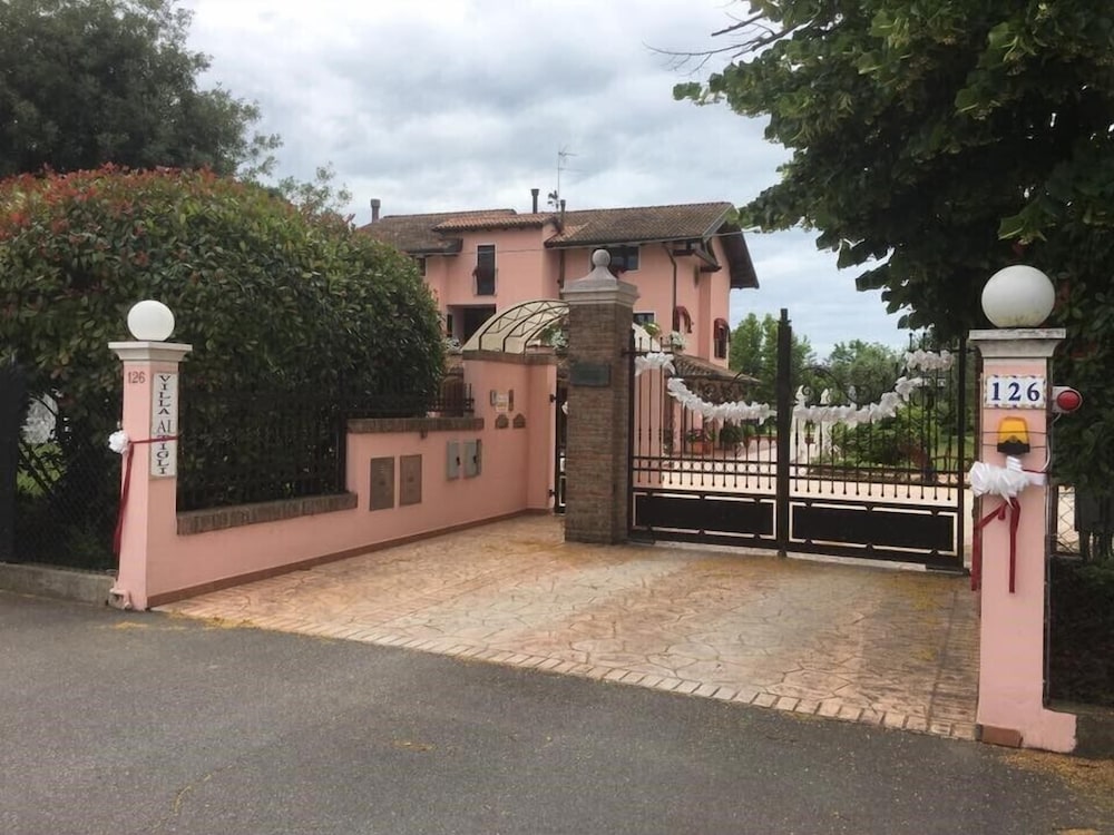 Villa ai Tigli 6/50