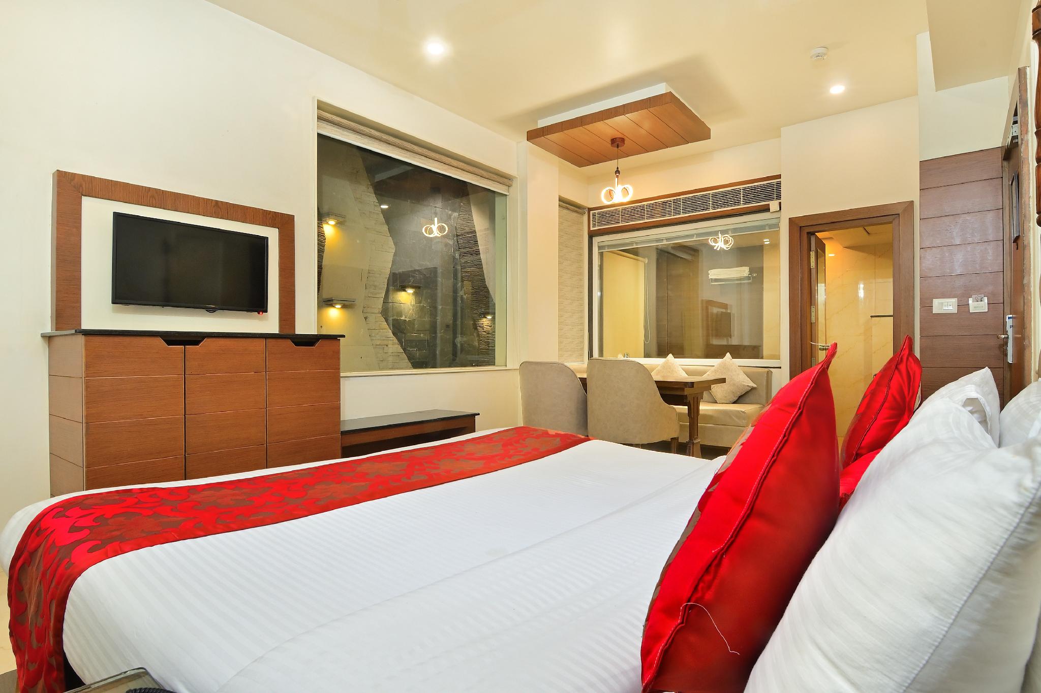 Suite, Bathtub