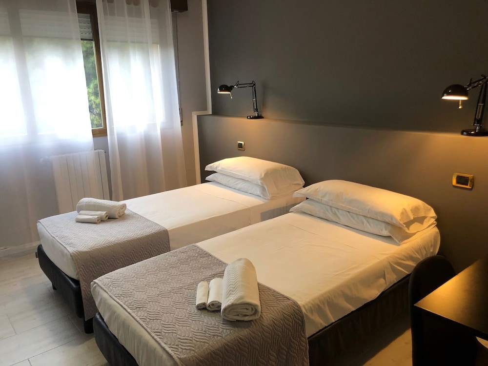 Hotel Brianza 38/58