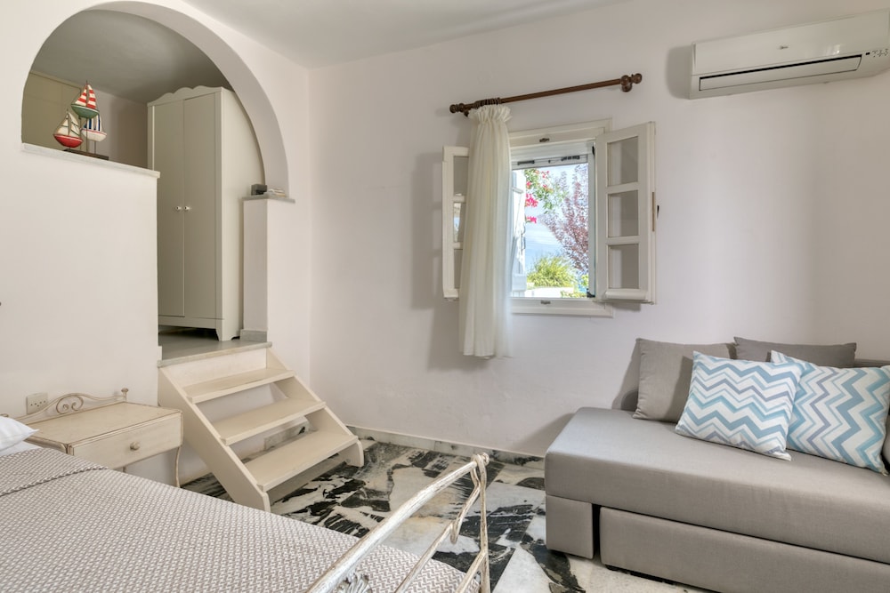 Ostria Inn 31/50