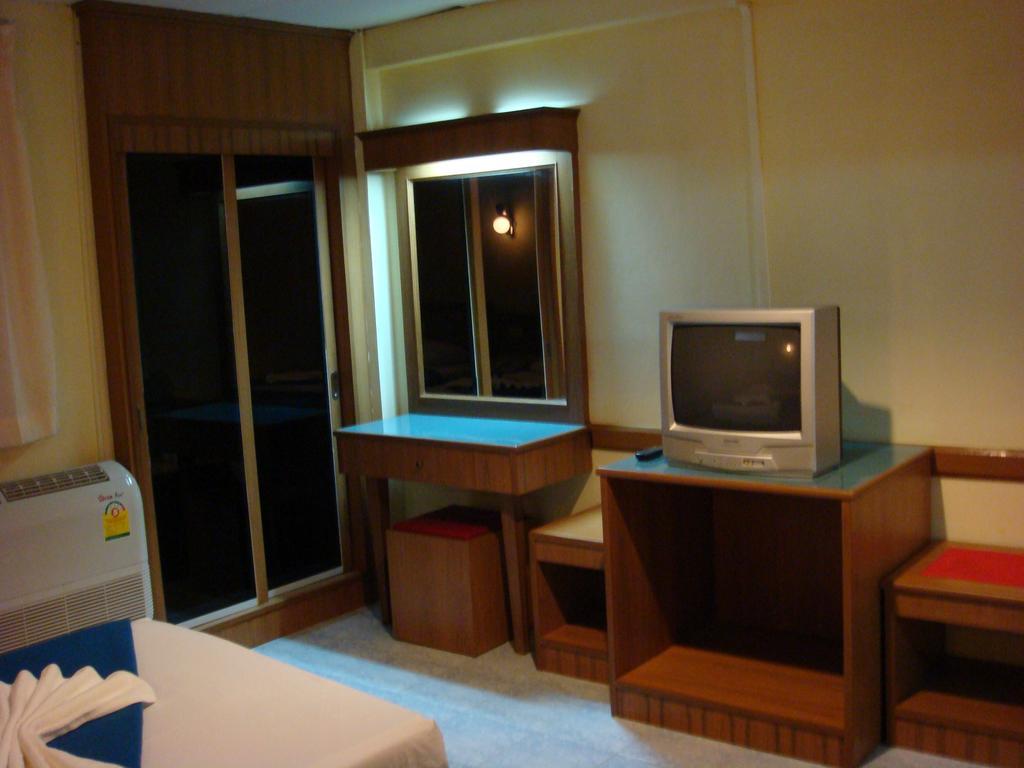 Thai Hotel Krabi 33/34