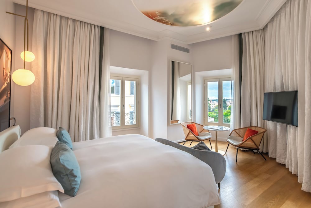 CONNECTING, FAMILY, MULTIPLE BEDS