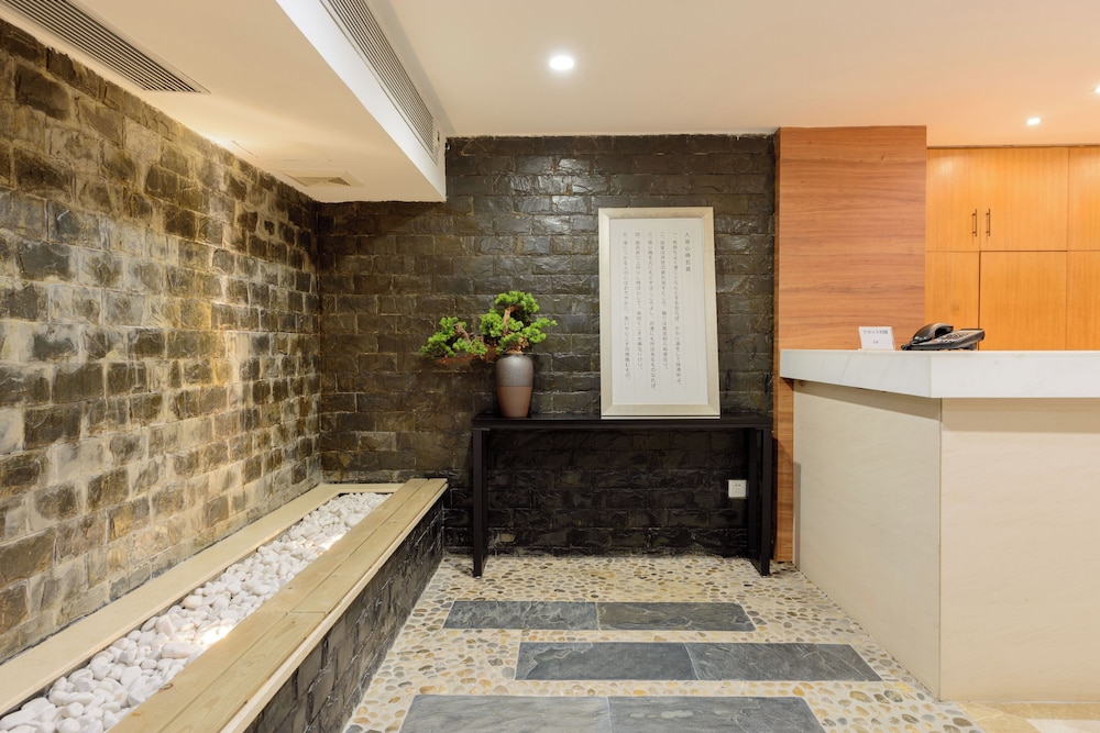 Yuwa Hotel 6/47