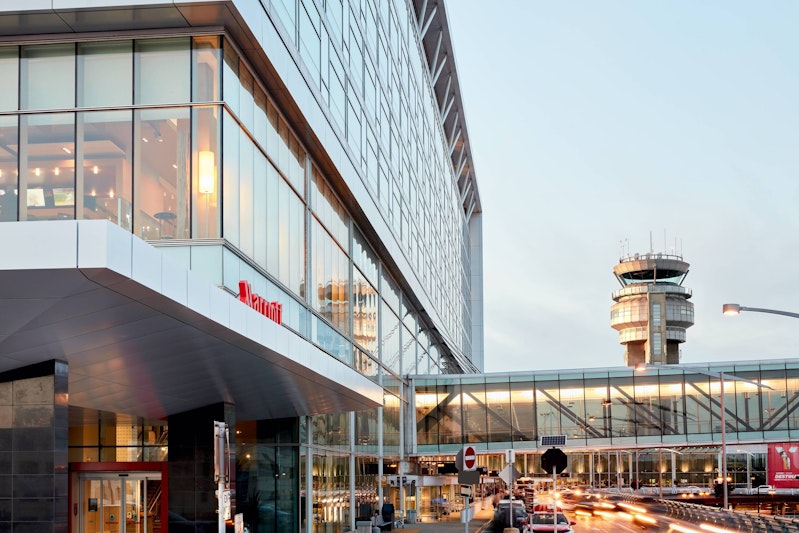 Montreal Airport Marriott In-Terminal Hotel in DORVAL - QUEBEC