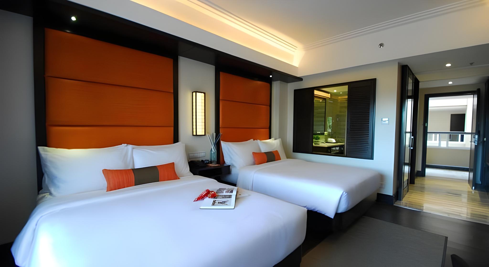 Aqua, Deluxe, Double or Twin Bed, Pool View