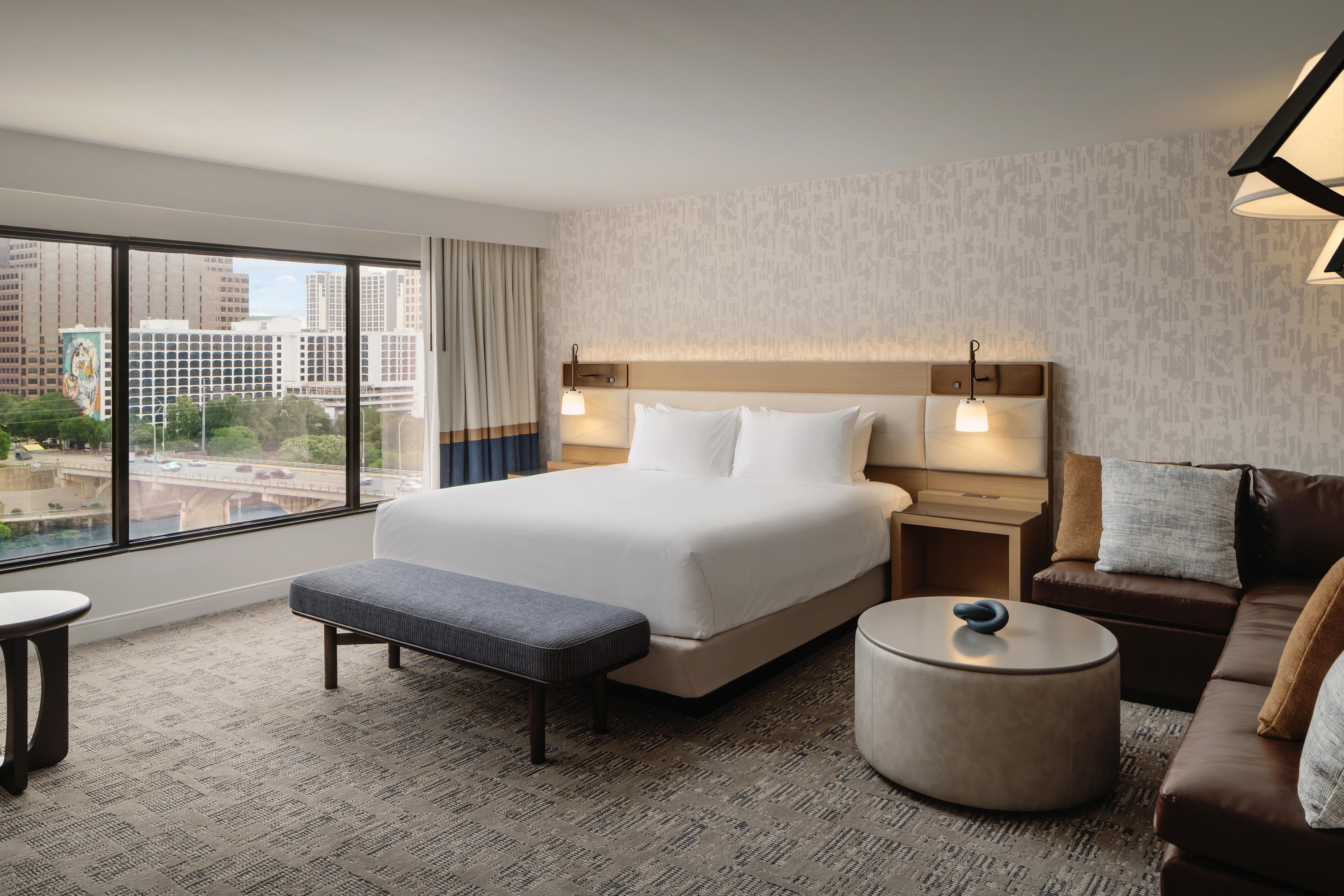 Room, River View