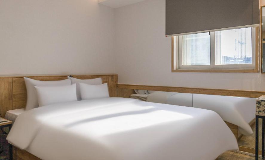 Suwon Hotel Pacific 37 5/35