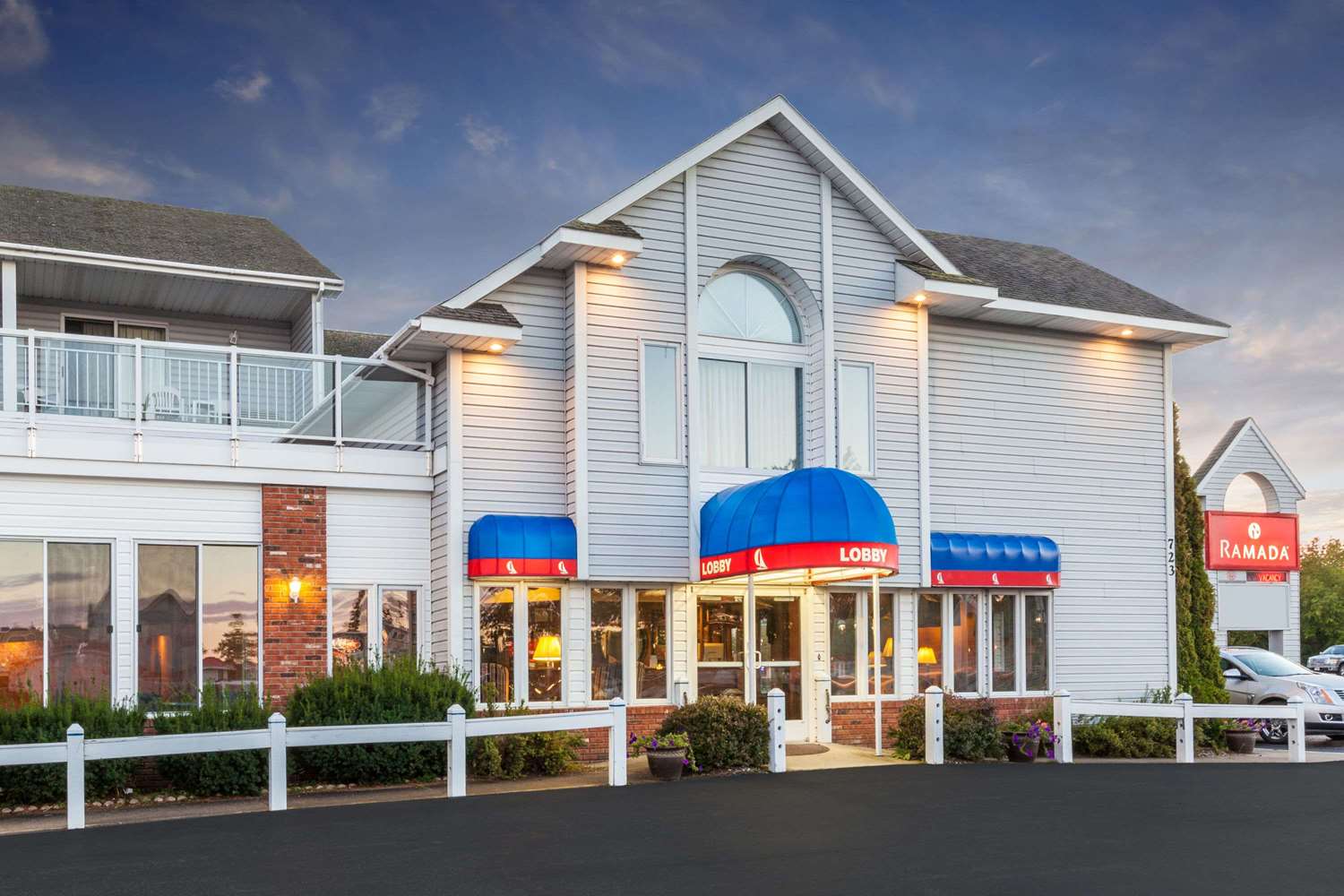 Ramada By Wyndham Mackinaw City Waterfront 1/11