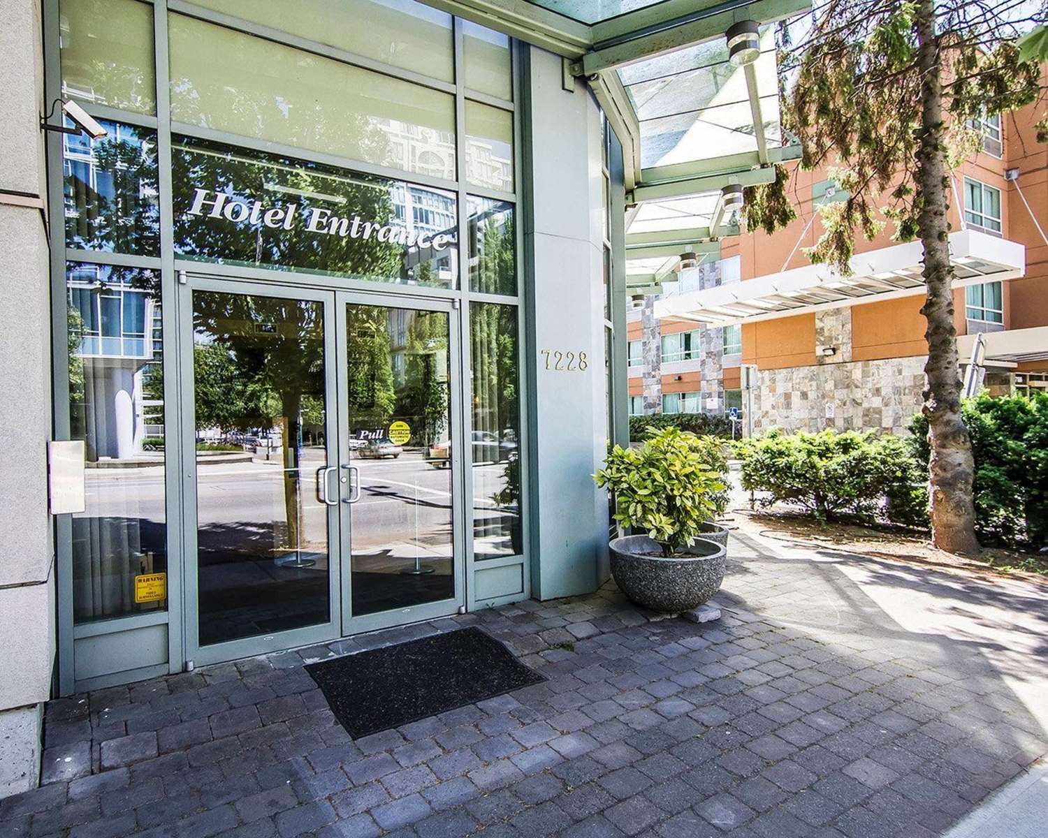 Comfort Hotel Vancouver Airport 4/44