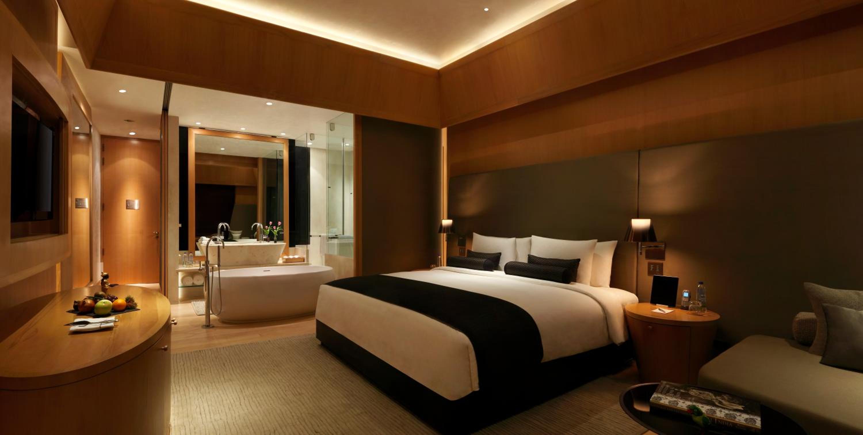 The Roseate Premium Lake View Suite
