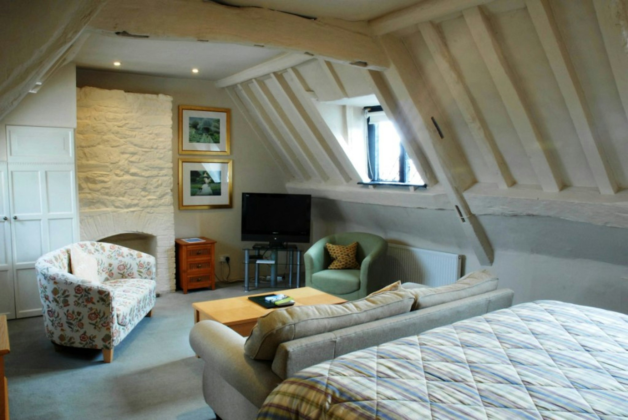 Marlborough Arms Hotel 25/41
