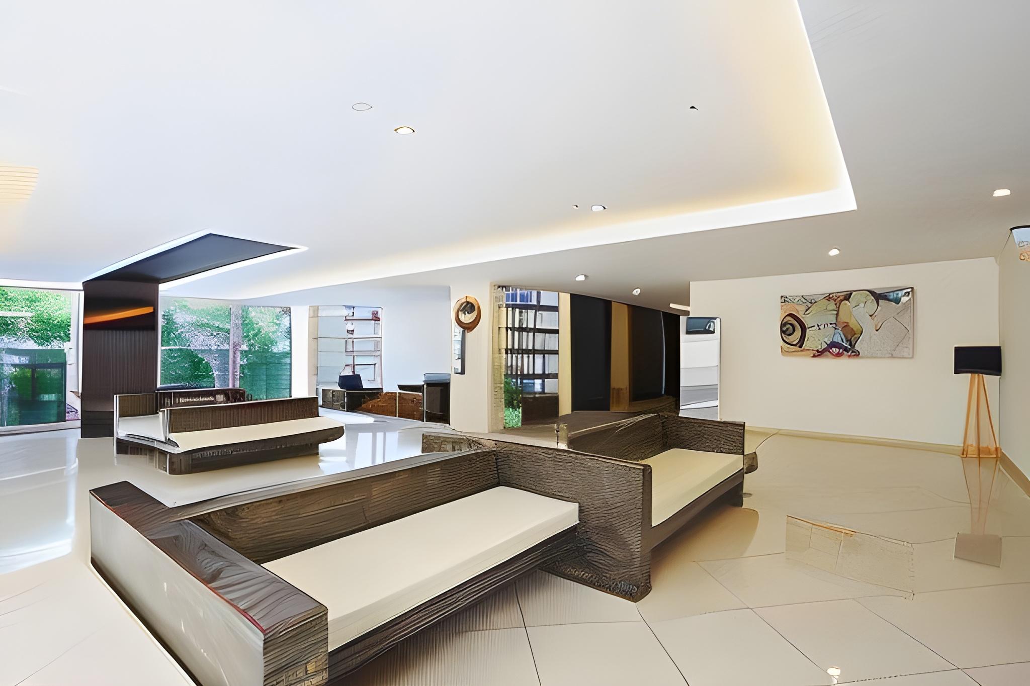 Leenova Hotel 41/50