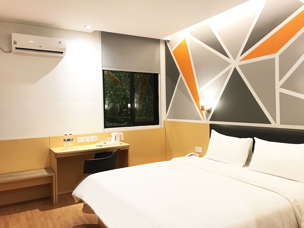 Juno Hotel Jatinegara 10/49