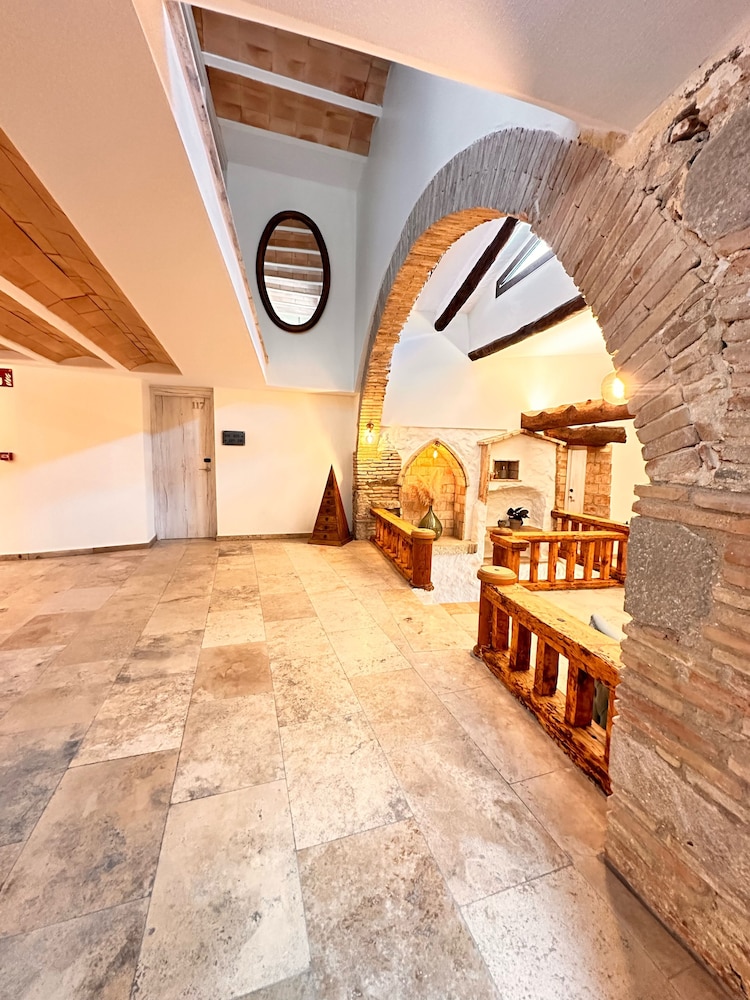 Boutique Hotel Comtal Empuries 42/50