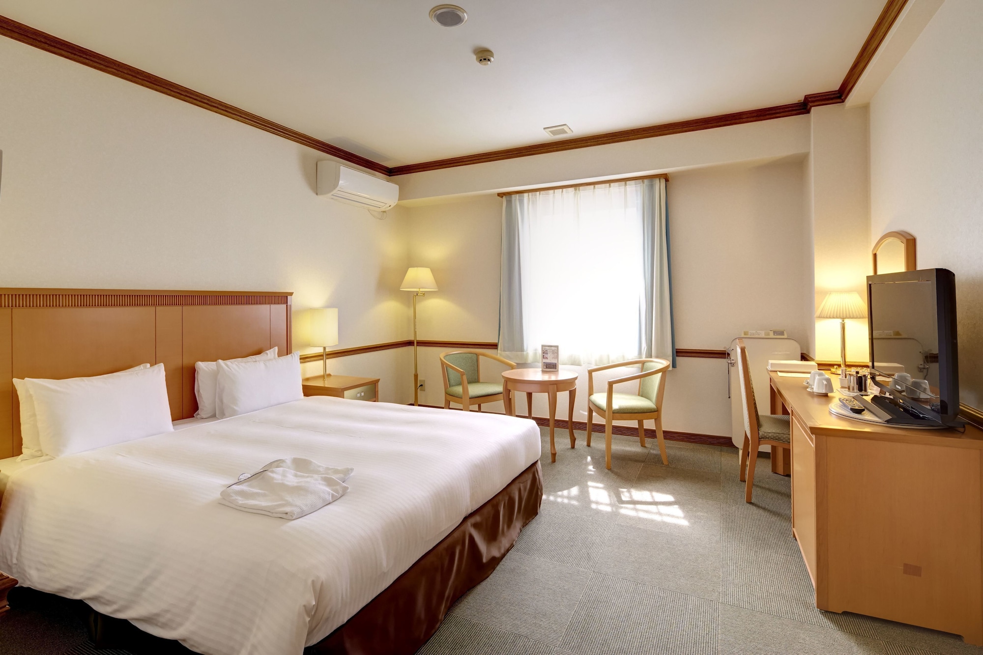 ROOM, DOUBLE BED, MAIN BUILDING, SMOKING