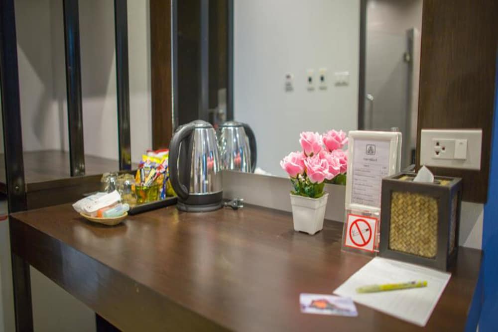 Aziss Boutique Hotel 43/54