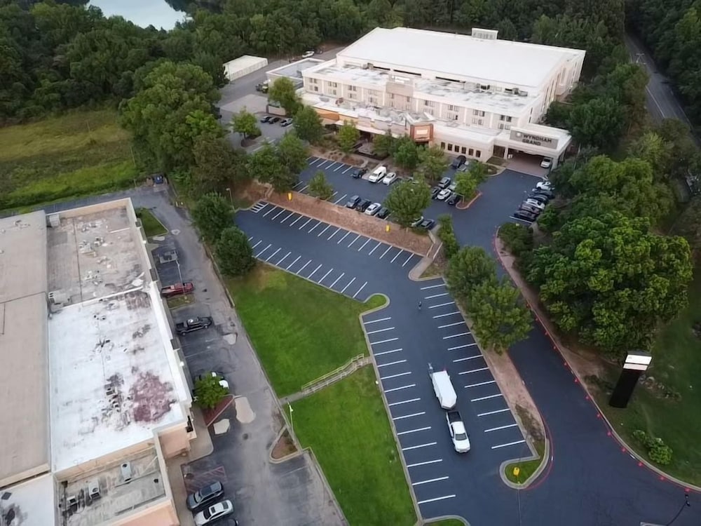 Wyndham Grand Executive Center Little Rock Airport 64/66
