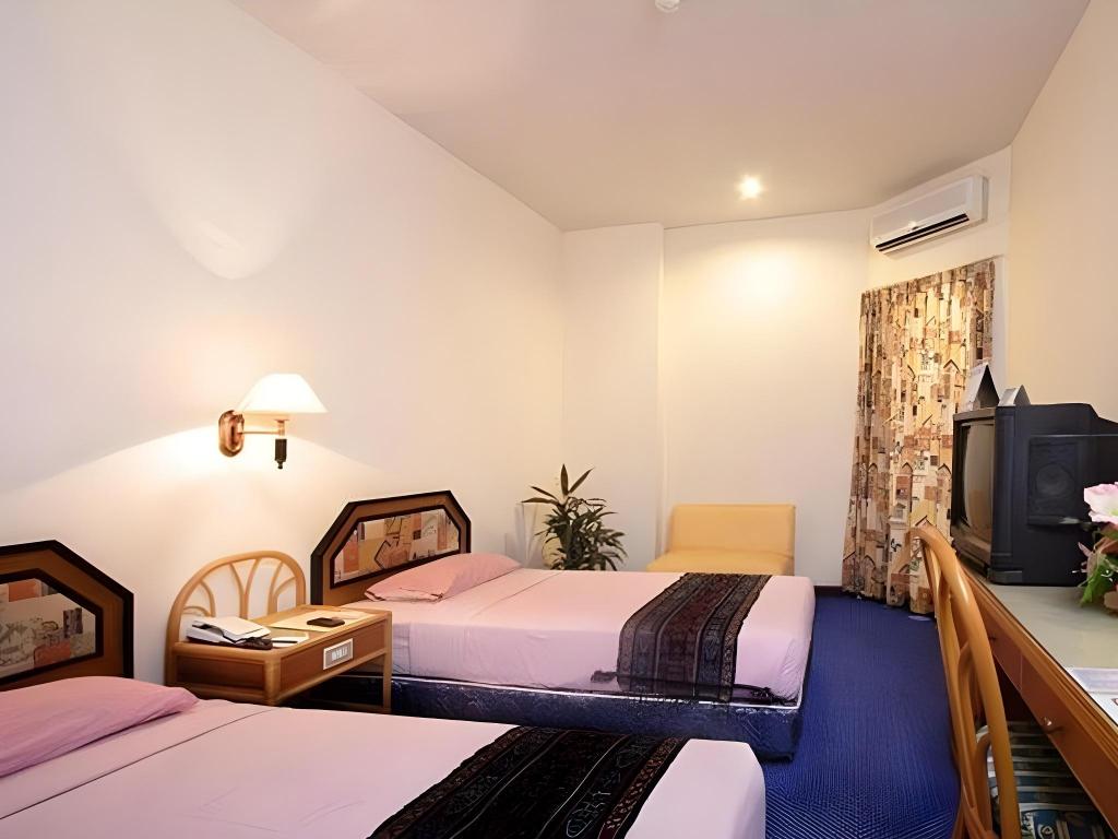 Losari Beach Inn 14/32
