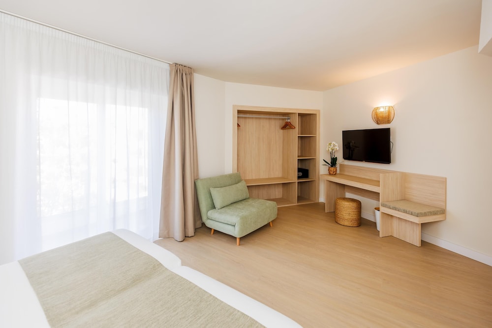 Hotel Alondra 30/50