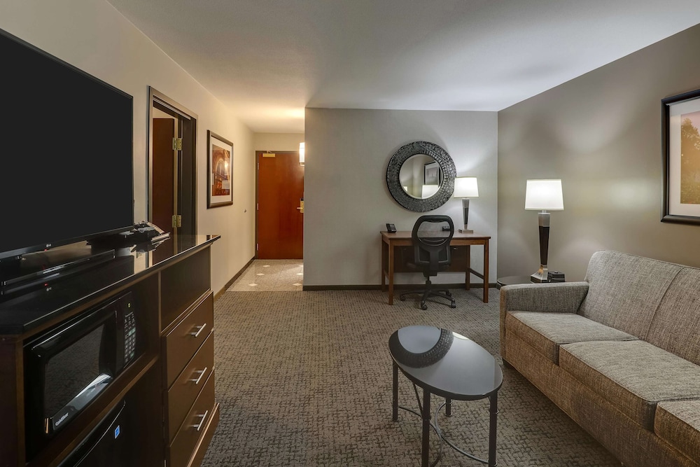 Drury Inn & Suites Columbus Dublin 27/38