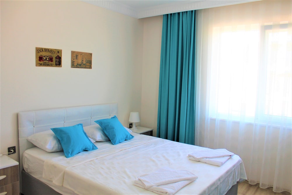 Mavi Restaurant & Apartments 1 19/50