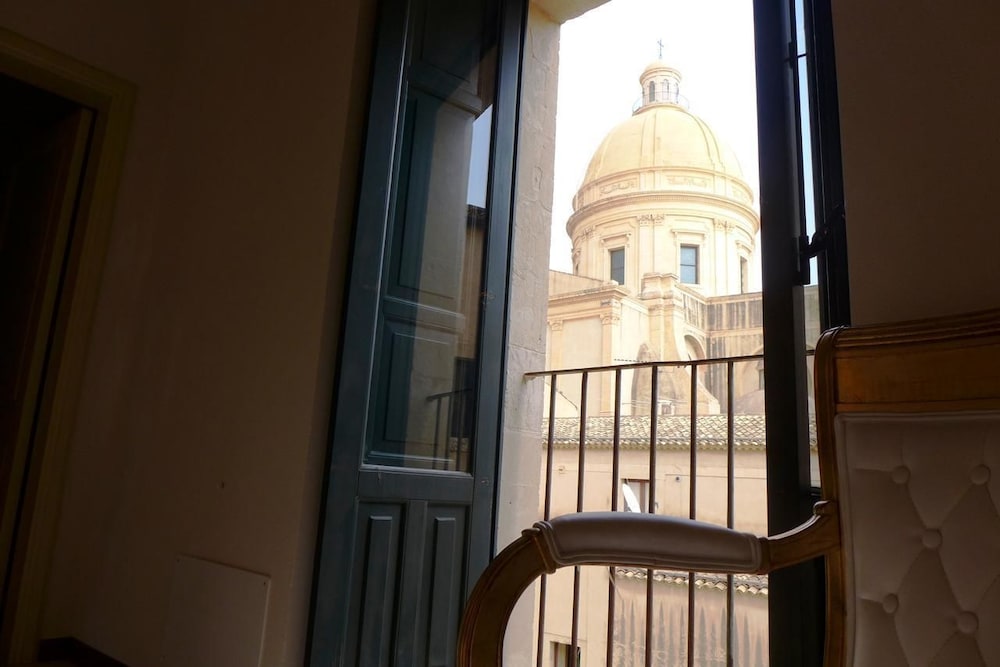 Palazzo Landolina 18/26