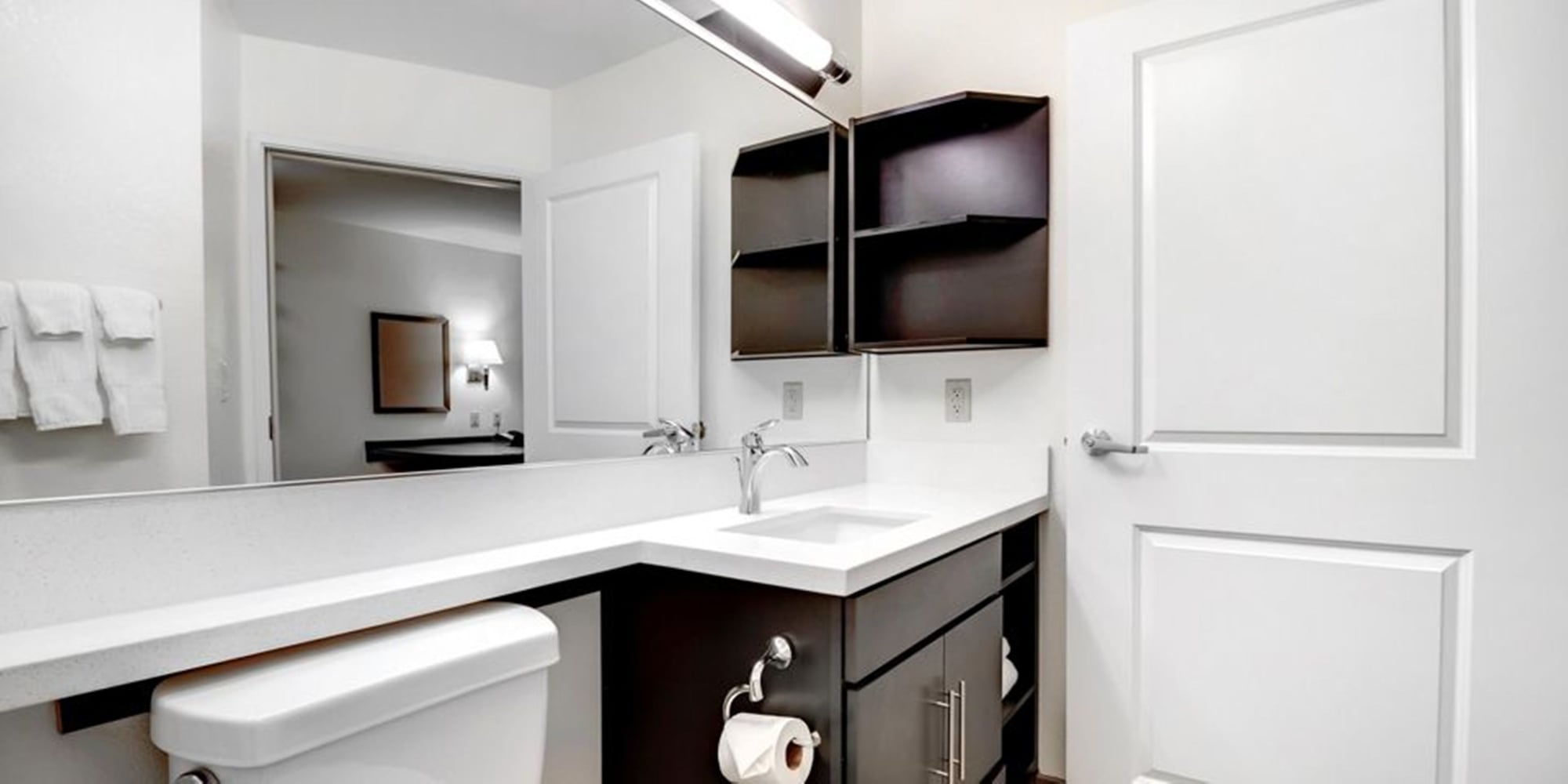 جناح بسريرين كينج بغرفتي نوم مع أريكة، Candlewood Suites East Syracuse - Carrier Circle 2/2
