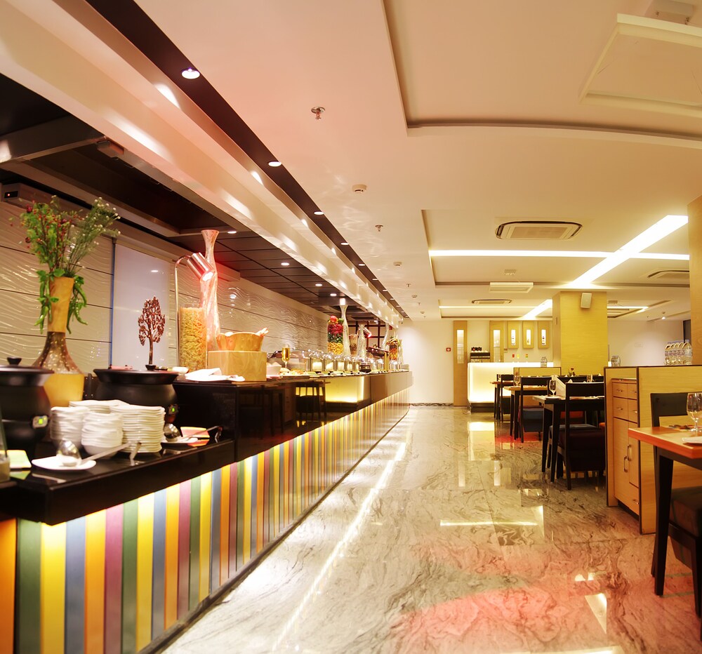 Effotel By Sayaji Indore 16/68